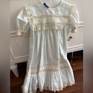 Pieces by Tam Vintage Lace Trim Dress
